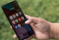 Finding Hidden Features In Popular Mobile Applications