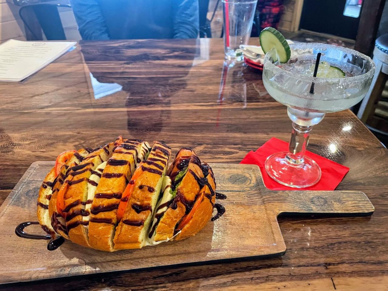 Finding the best local restaurants while traveling